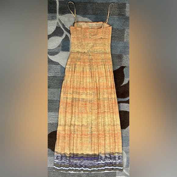 Ellie Tahari Sleeveless Strappy Dress w Plisse Bodice in Marigold Cat Eye Print - Picture 4 of 8